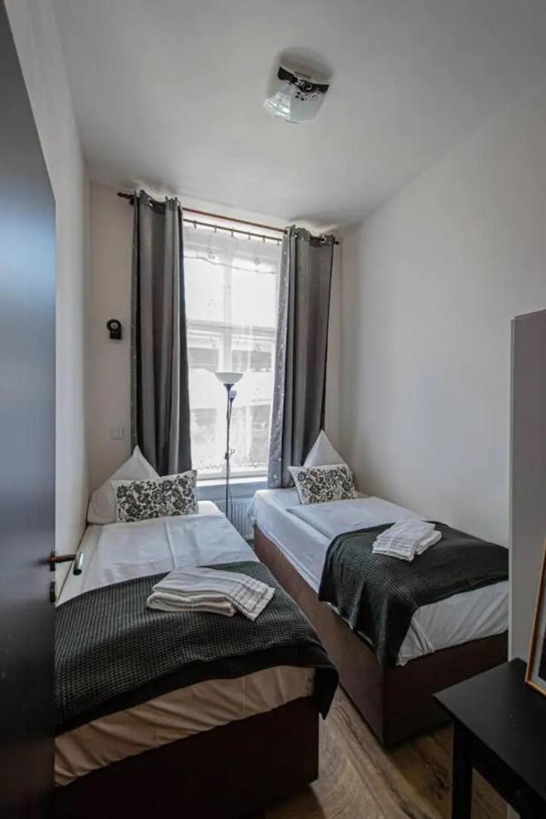 Cozy Homestay At Prague Main Station 외부 사진