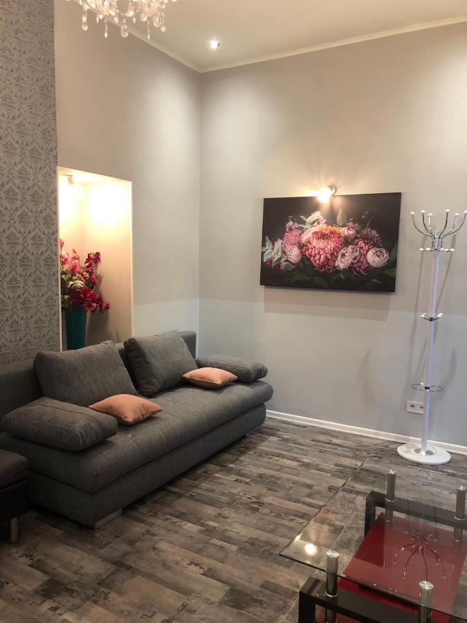 Cozy Homestay At Prague Main Station 외부 사진