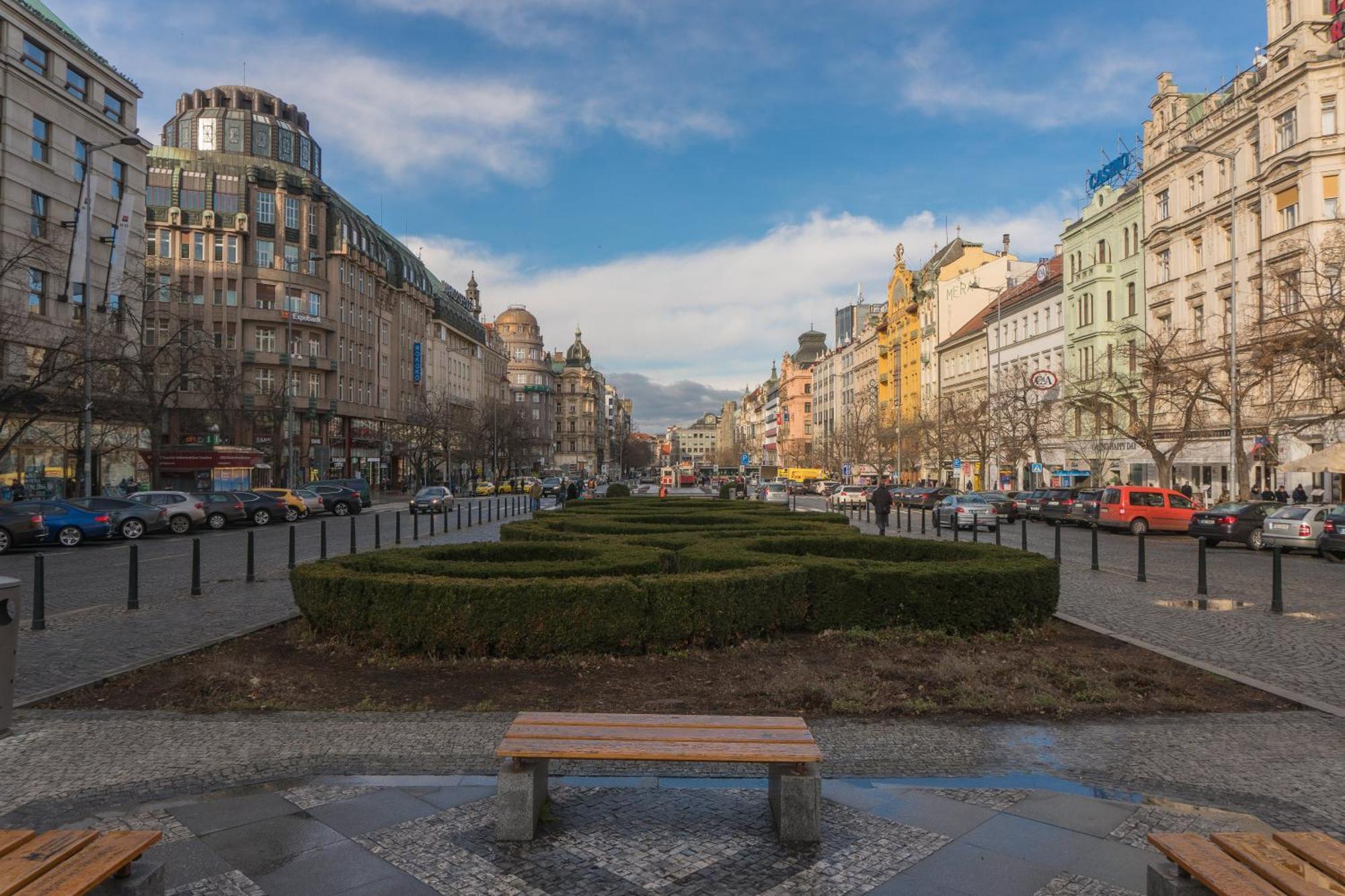 Cozy Homestay At Prague Main Station 외부 사진