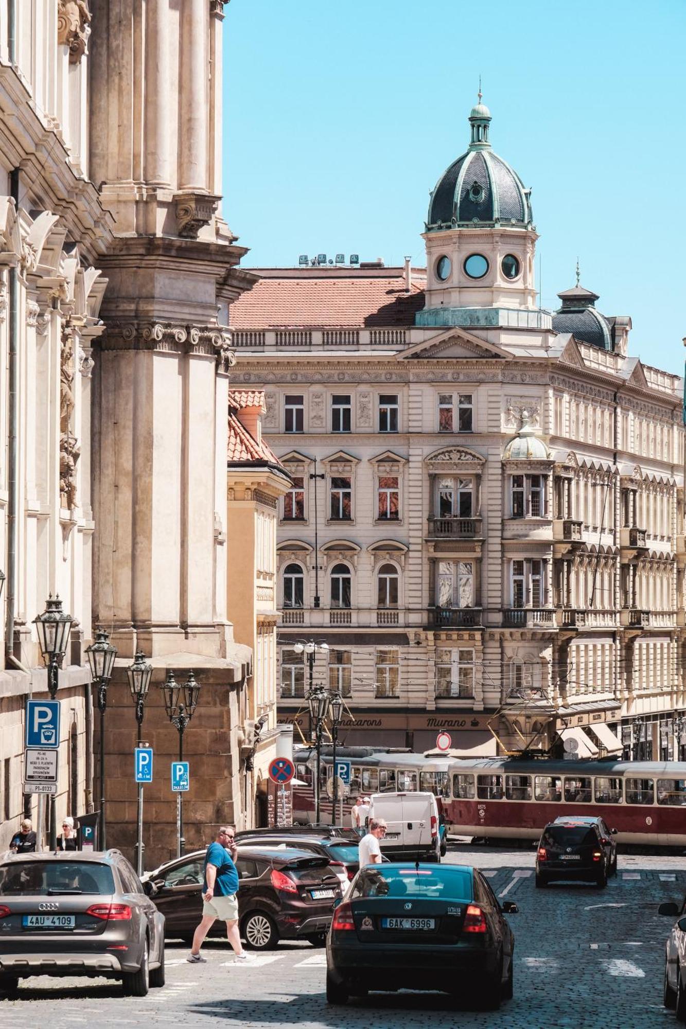 Cozy Homestay At Prague Main Station 외부 사진